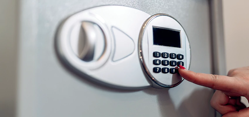 Jewelry Safe Cracking in Sebastopol, California